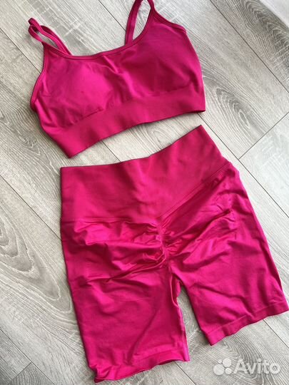 Костюм спортивный