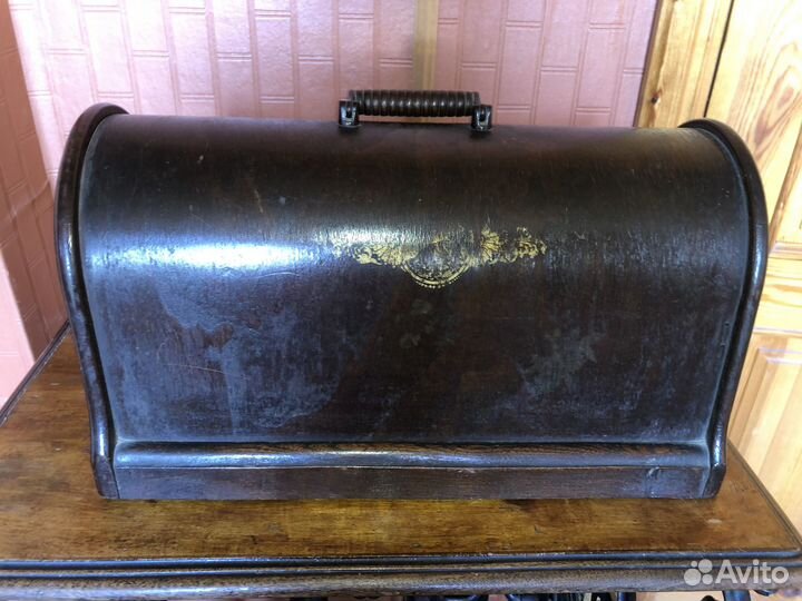 Швейная машинка pfaff