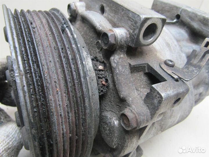 Компрессор системы кондиционирования Renault Dust