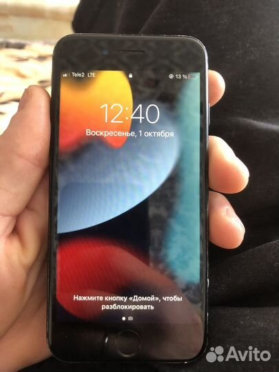 Телефон iPhone 7