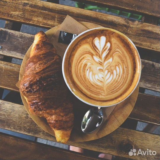 Бармен/официант в кафетерий (адрес на выбор)