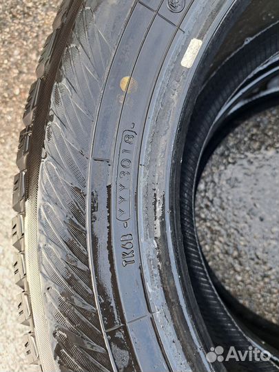 Yokohama Ice Guard IG65 235/55 R17 103T
