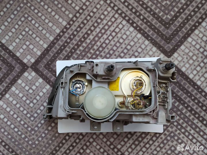 Фара передняя правая Mercedes-Benz w202 Дорестайл