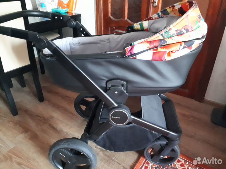 Коляска-люлька для новорожденного Bexa Poland Fres