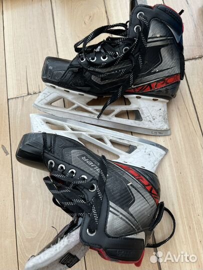 Хоккейные коньки вратаря bauer