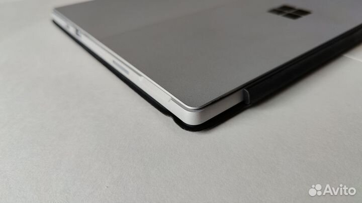 Microsoft surface pro 7 i5 8/128