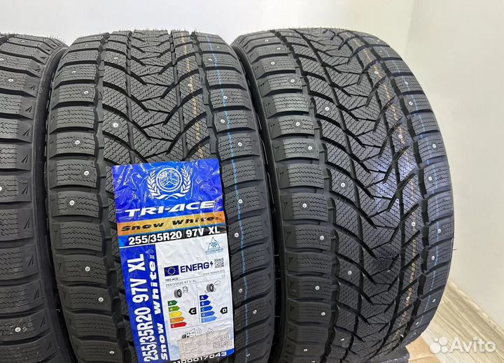 Tri Ace Snow White II 255/35 R20 58J