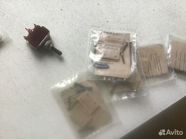 Радиоприёмник СССР радиодетали детали резисторы