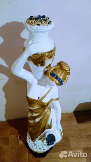 Скульптура с лазуритом