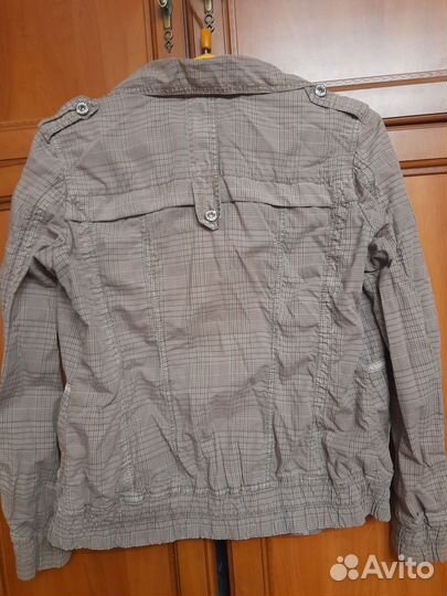 Ветровка,пиджак летние.Плащ 44-46