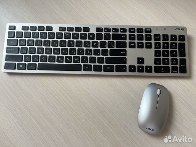 Беспроводная клавиатура и мышь asus