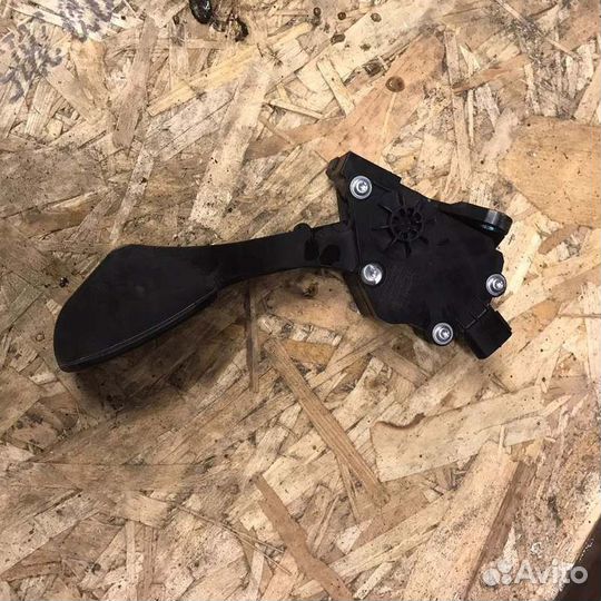 Педаль газа Toyota Land Cruiser Prado 150 2.8 диз