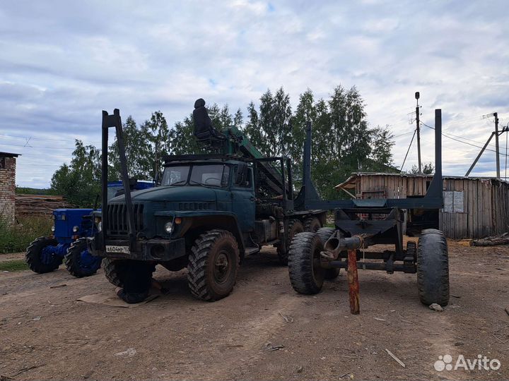 Урал 4320 с КМУ, 1990