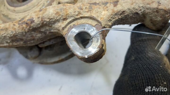 Ступица (кулак, цапфа) Nissan Navara, 2012