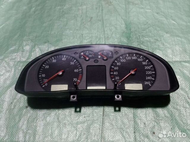 Щиток приборов Volkswagen Passat B5