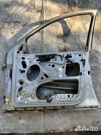 Дверь передняя правая ford focus 1