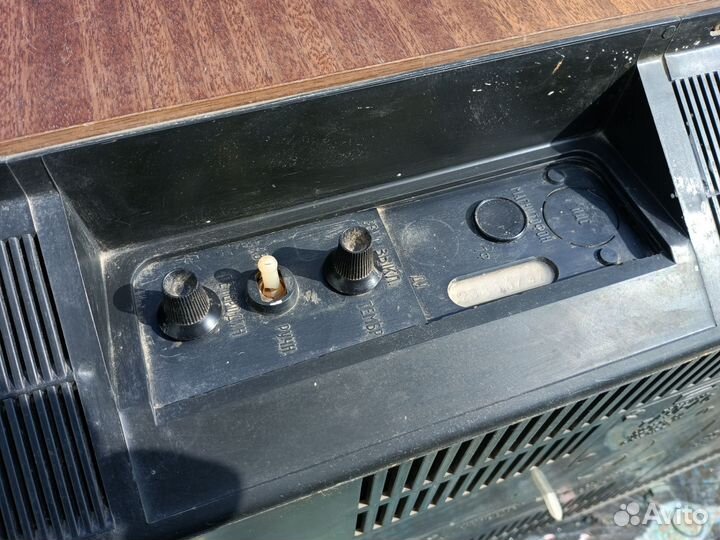 Телевизор Таурас 211