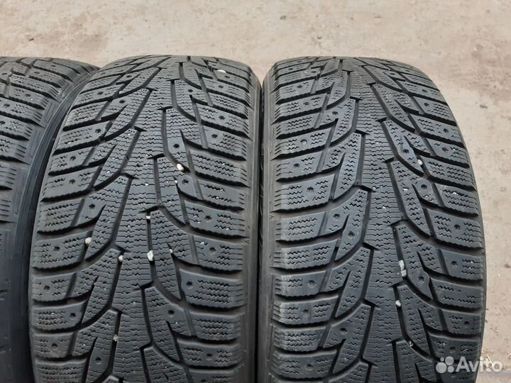 Hankook Winter I'Pike 225/50 R17