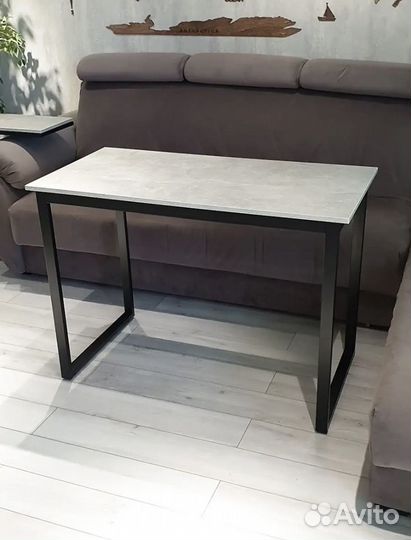 Компьютерный стол новый