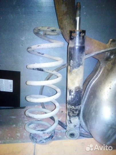 Амортизатор, пружина задняя Шкода Октавия А5