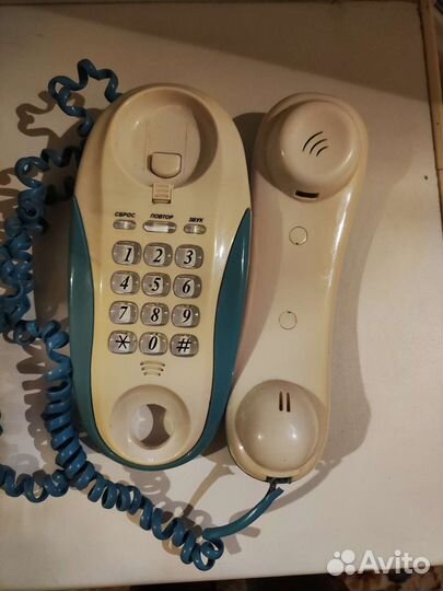 Стационарный телефон кнопочный