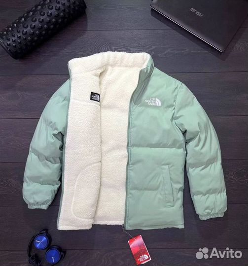 Двухсторонняя куртка The North Face барашка