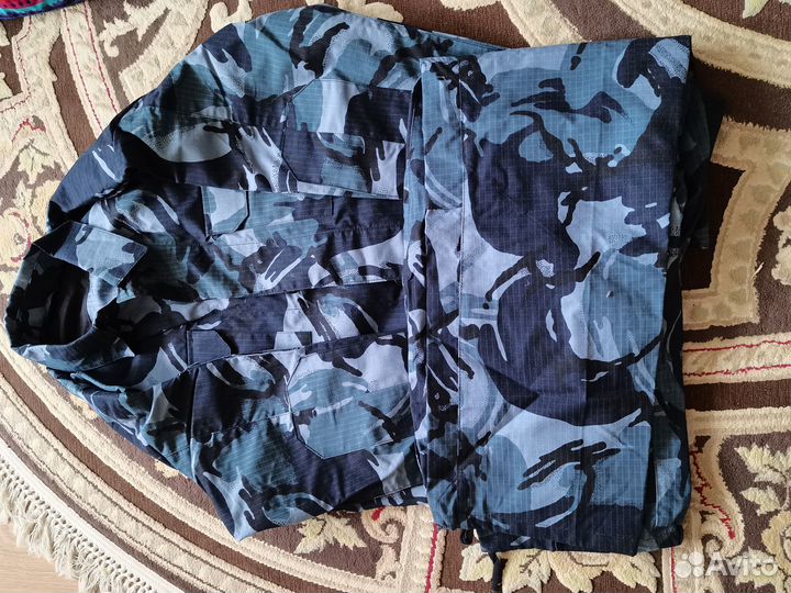 Камуфляжный костюм