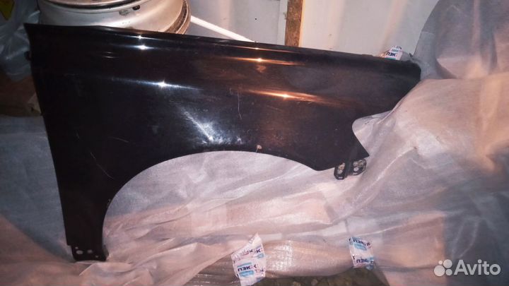 Крыло переднее Volvo s40