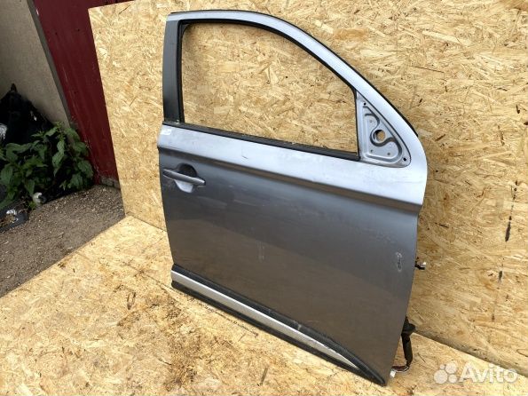 Mitsubishi Outlander 3 передняя правая дверь