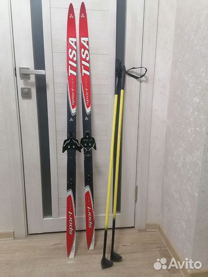 Беговые лыжи 140 см