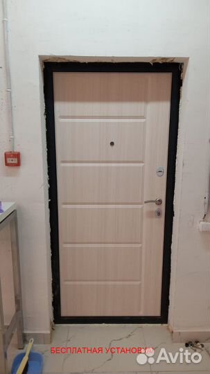 Металлическая входная дверь с установкой в подарок