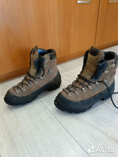 Ботинки для горных походов