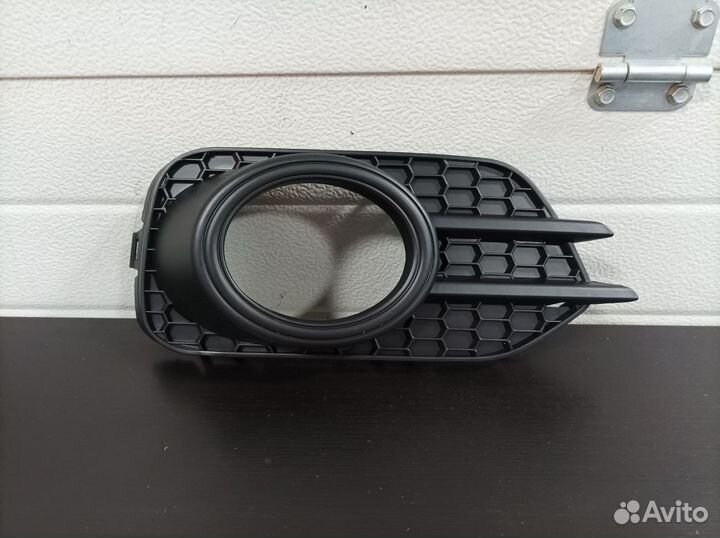 Окантовка птф правая Volkswagen Tiguan 1 2007-2016