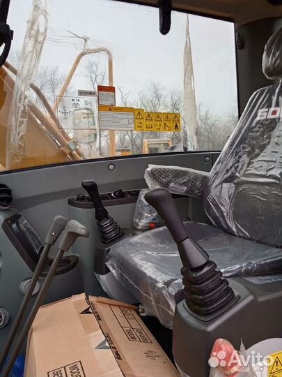 Гусеничный экскаватор SDLG (LGCE) E690F, 2023