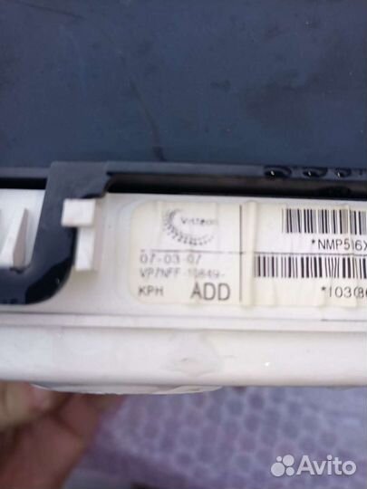 Щиток приборов Nissan Navara d 40