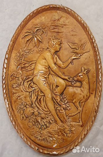 Настенное панно из гипса