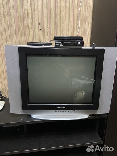 Пылесосы,электрическая плита, телевизоры