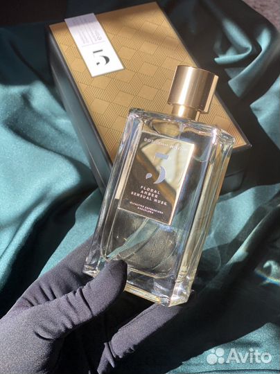 Rosendo Mateu N5 Floral Amber Sensual Musk Распив