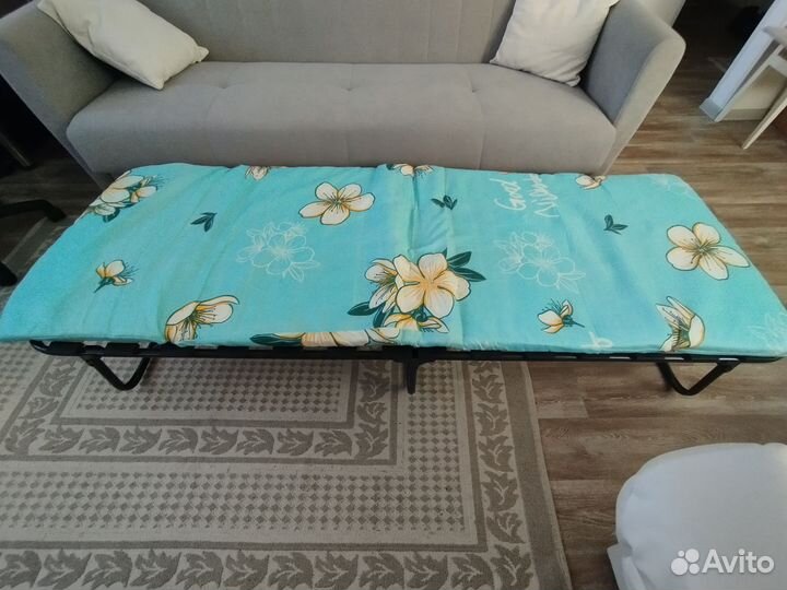 Раскладушка с матрасом