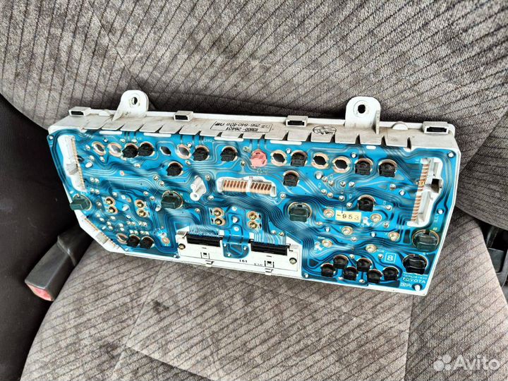 Панель приборов Toyota Hiace H100 1KZ АКПП