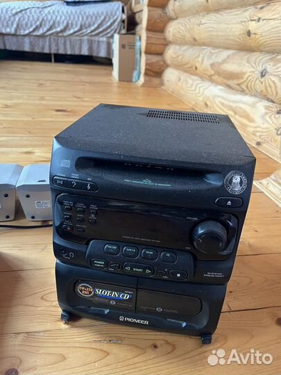 Музыкальный центр