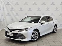 Toyota Camry 2.5 AT, 2019, 135 541 км, с пробегом, цена 3 100 000 руб.