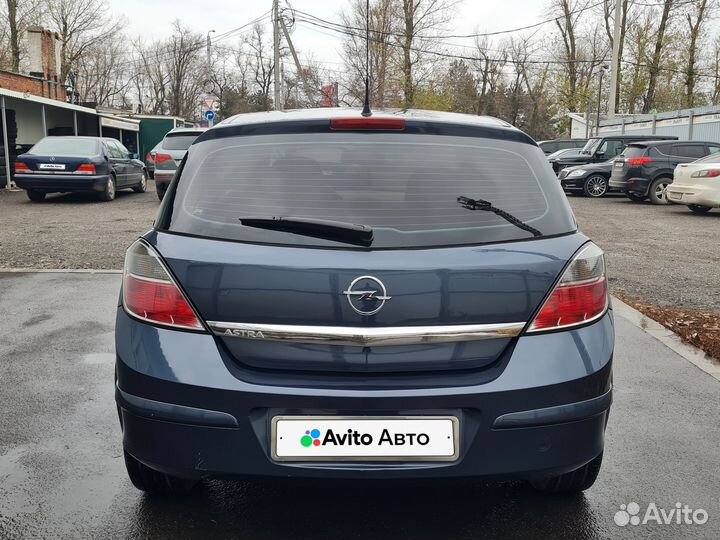 Opel Astra 1.8 МТ, 2008, 175 000 км