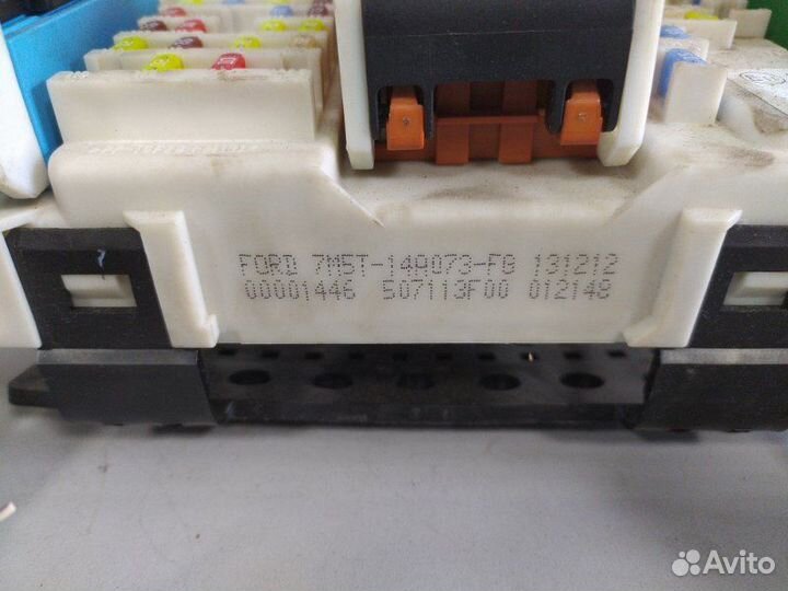 Блок предохранителей салонный Ford Focus 2