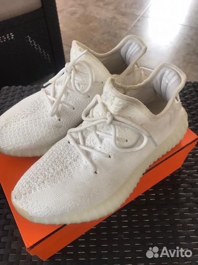 Кроссовки yeezy