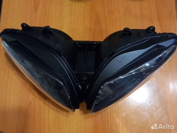 Фара Yamaha YZF R1 02-03