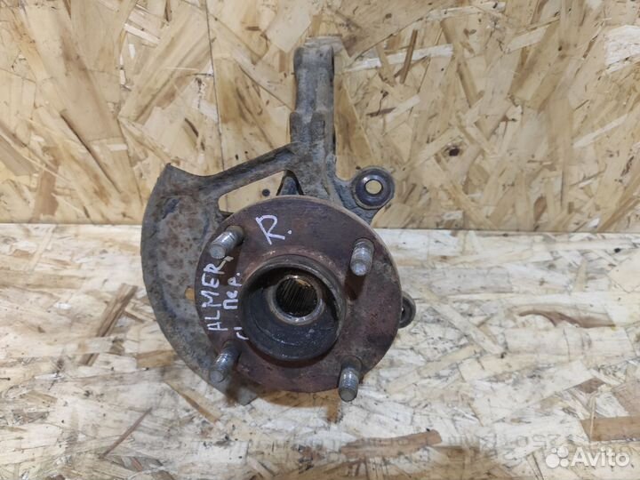 Кулак правый Nissan Almera Classic без абс