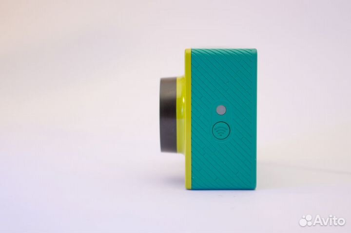 Экшн-камера YI Action Camera Basic Edition