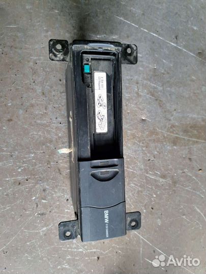 CD чейнджер на BMW E53