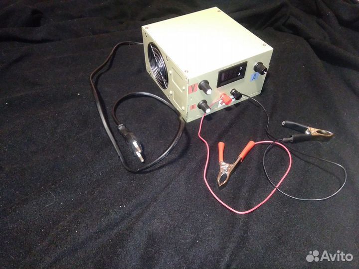 Блок питания регулируемый 0-25V 9A с защитой от кз